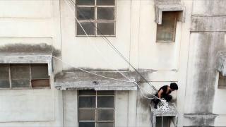 Nooshin Rostami: I FELL FOR A BUILDING (2016)  Performed during Artel Residency, Tifa Working Studios, Pune, India @ Hotel Shalimar  http://www.nooshinrostami.com/selectedprojects#/i-fell-for-a-building-1/ https://vimeo.com/166263600